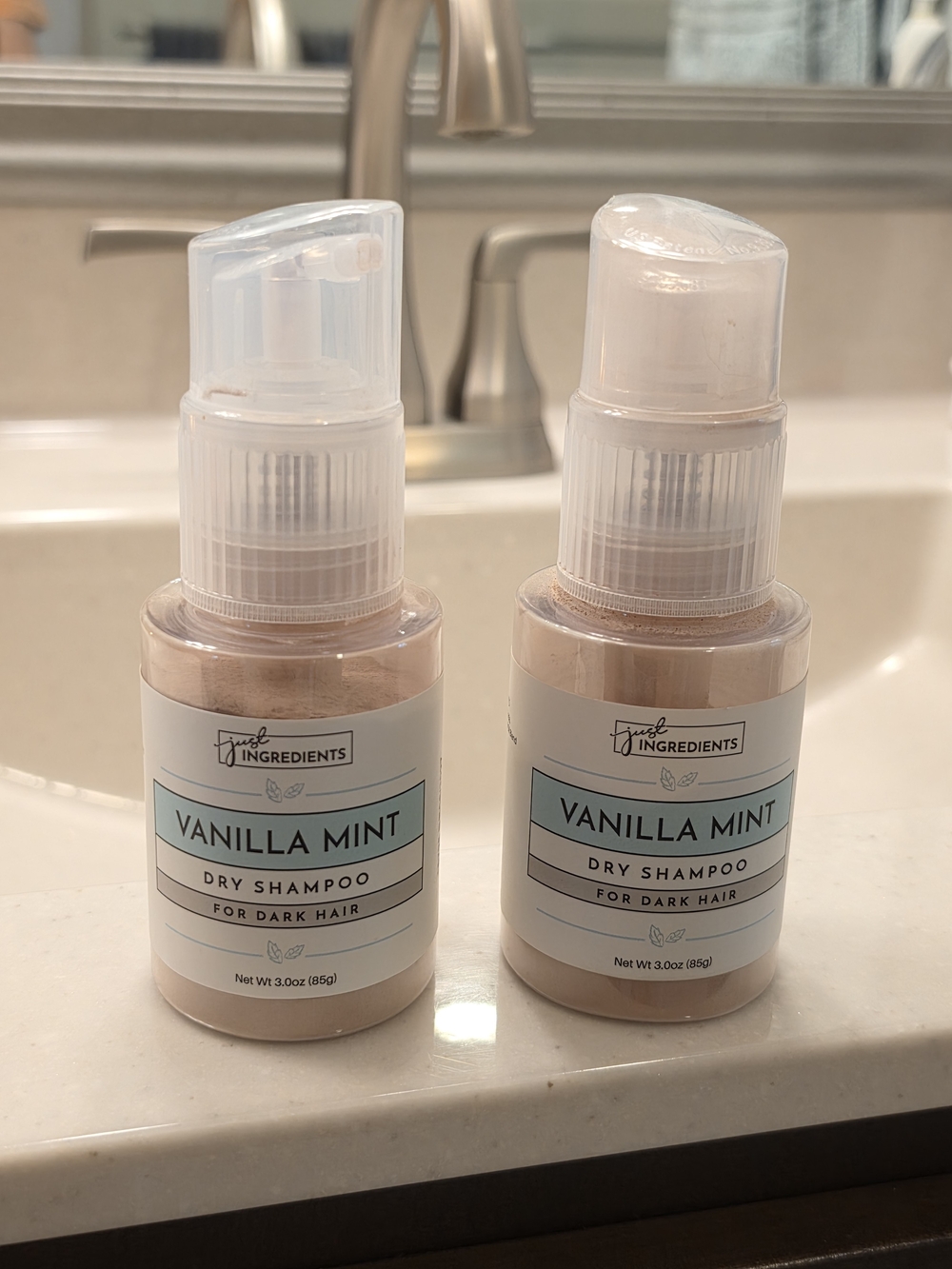 Just Ingredients Vanilla Mint Dry Shampoo Powder For Dark Hair